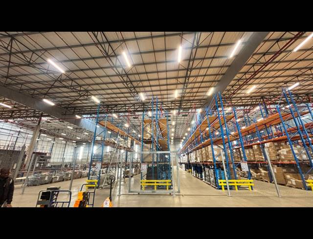 11,147M² WAREHOUSE TO LET IN SAMRAND BUSINESS PARK